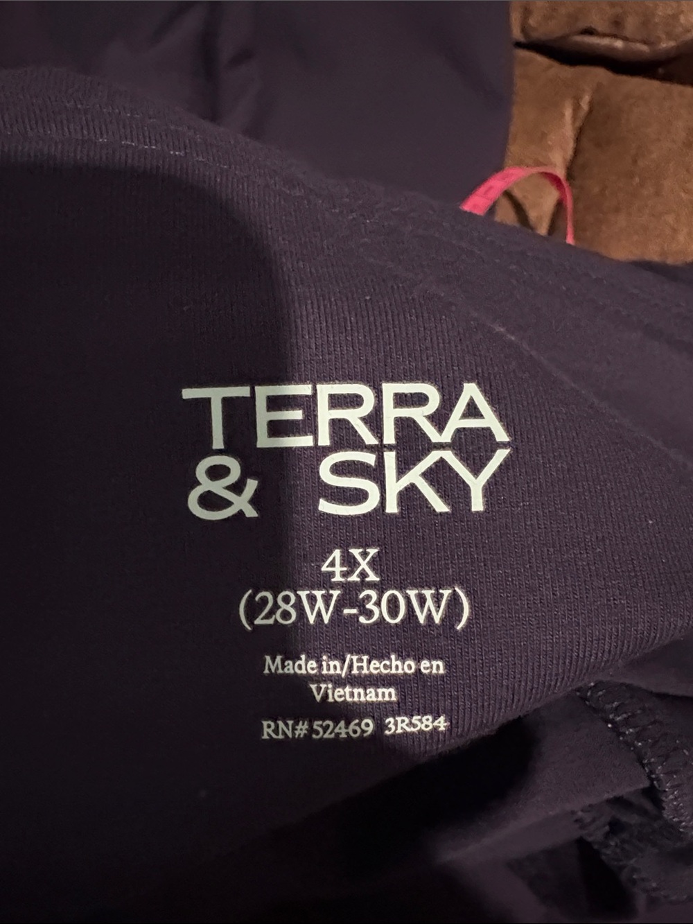 NWT 4X Terra and sky high rise capri leggings B15 - Picture 5 of 7